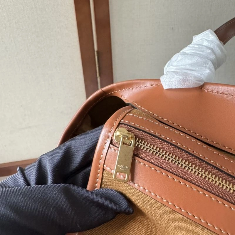 Resilient Celine Shopping Bags 60315