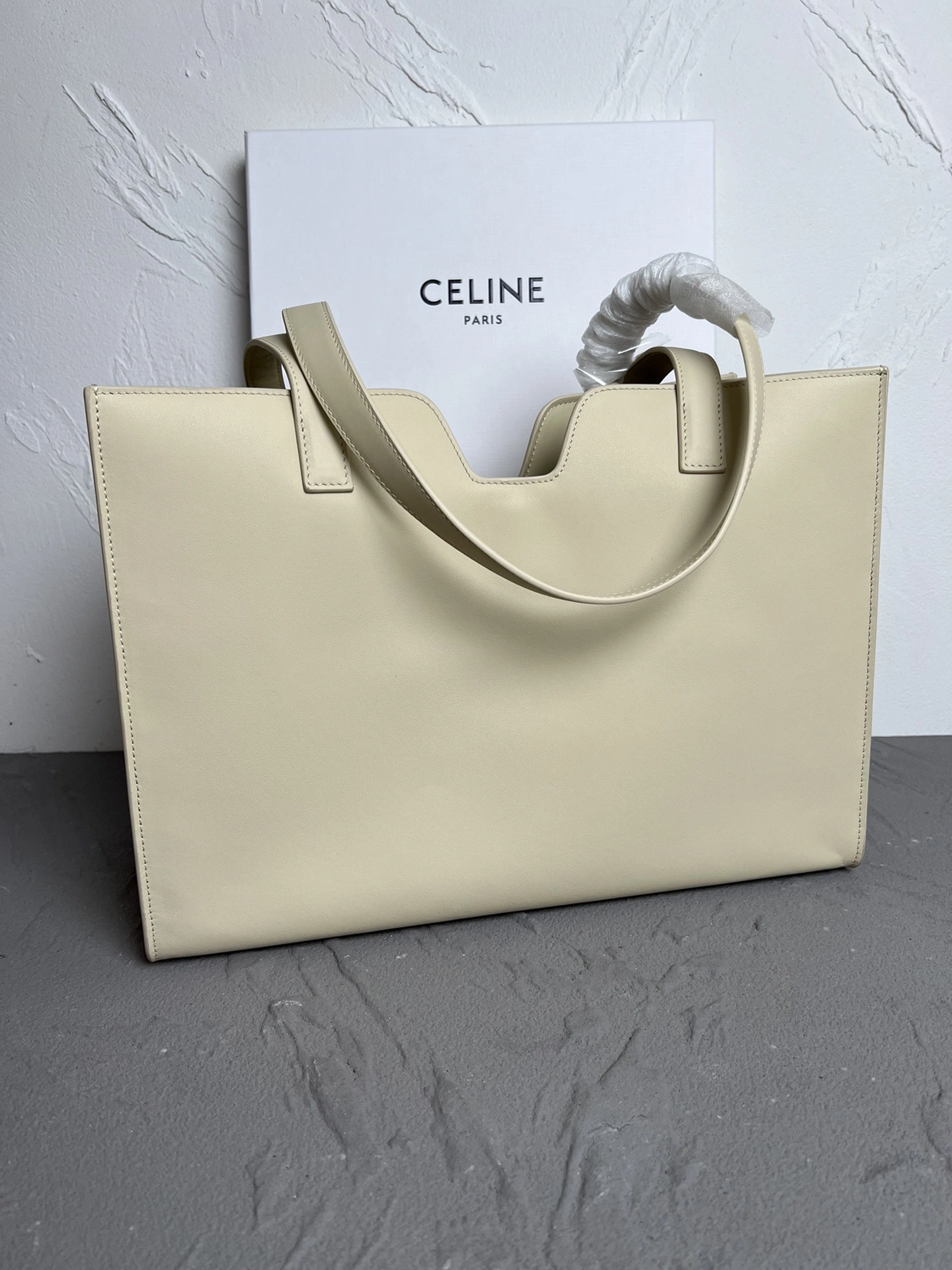 Celine Shopping Bags Bold 78438