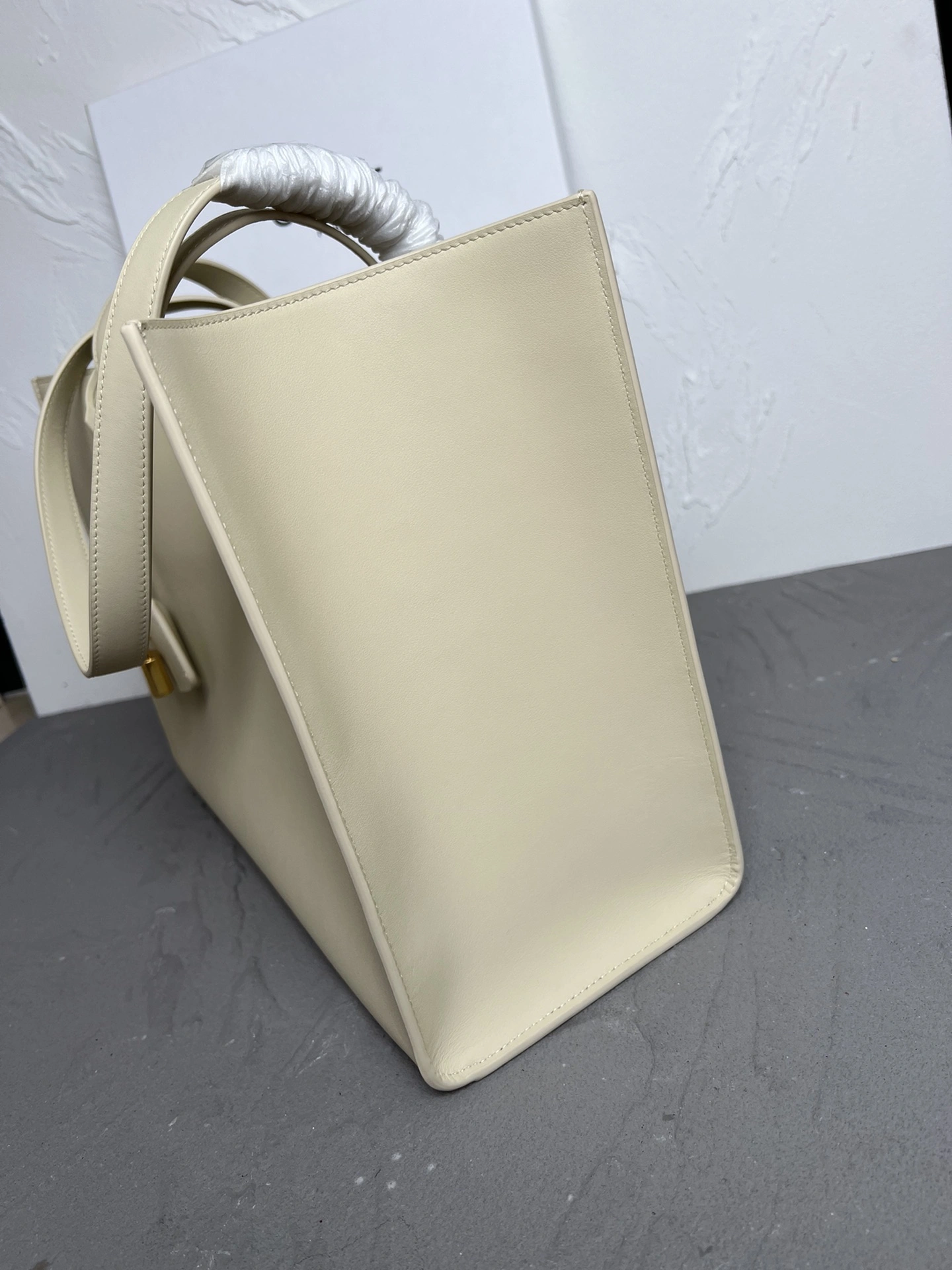 Celine Shopping Bags Bold 78438