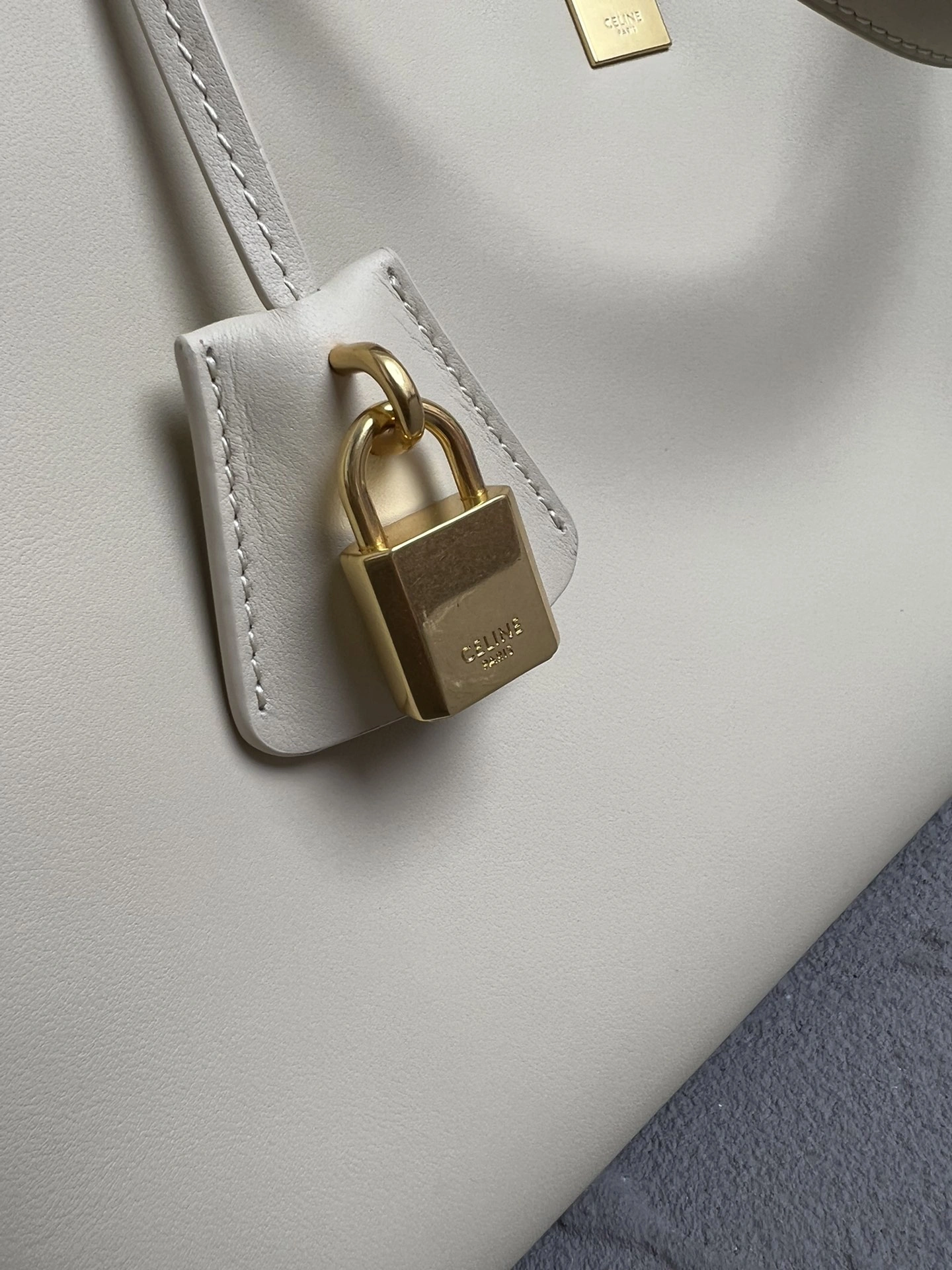 Celine Shopping Bags Bold 78438