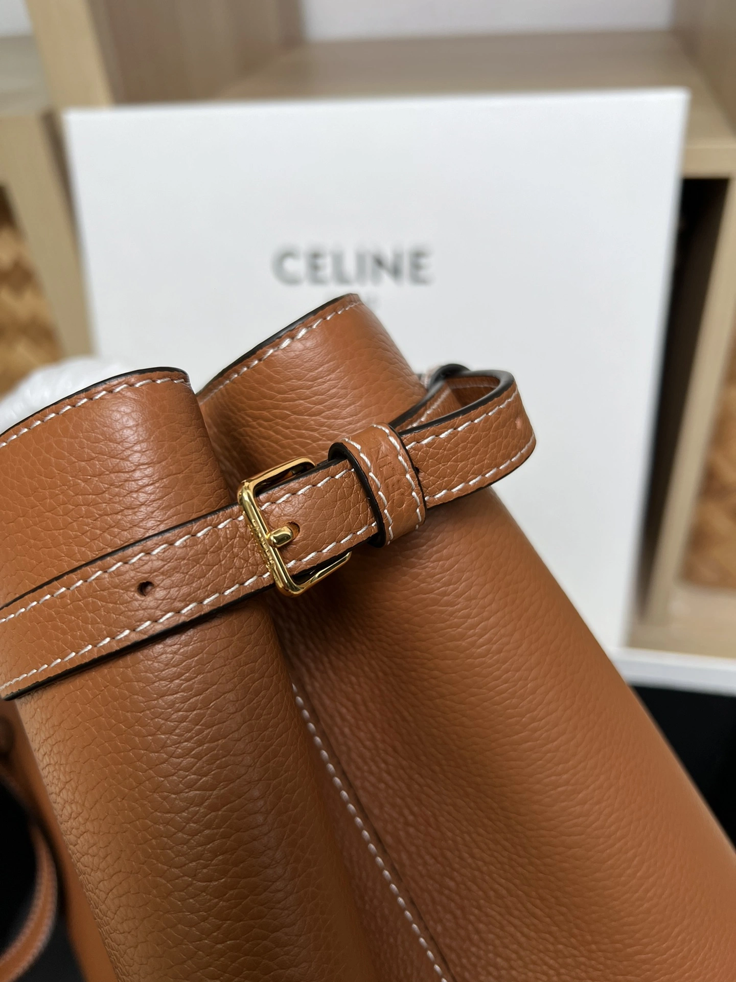 Trendsetting Celine Shopping Bags 73680