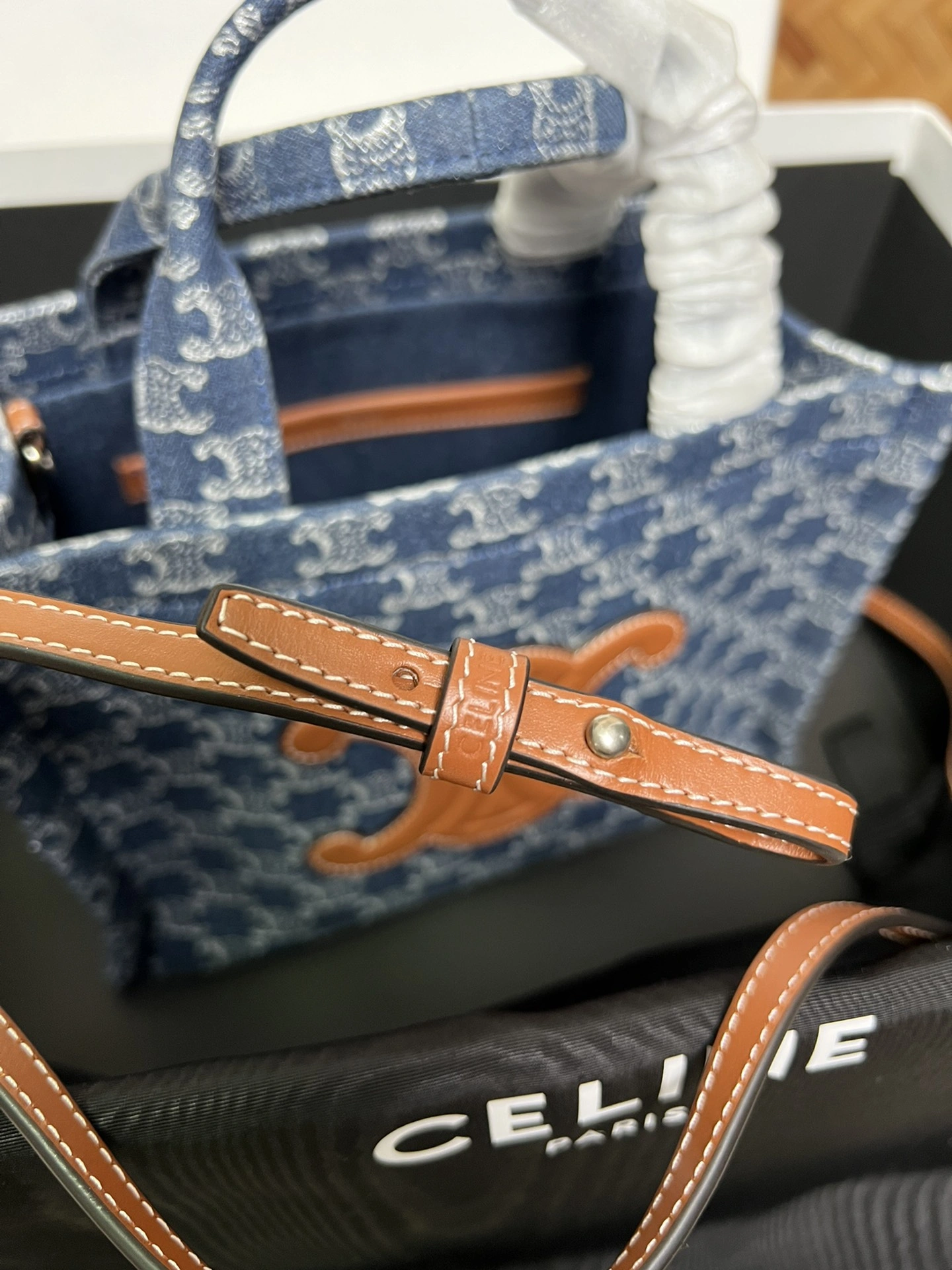 SportInspired Celine Shopping Bags 73678