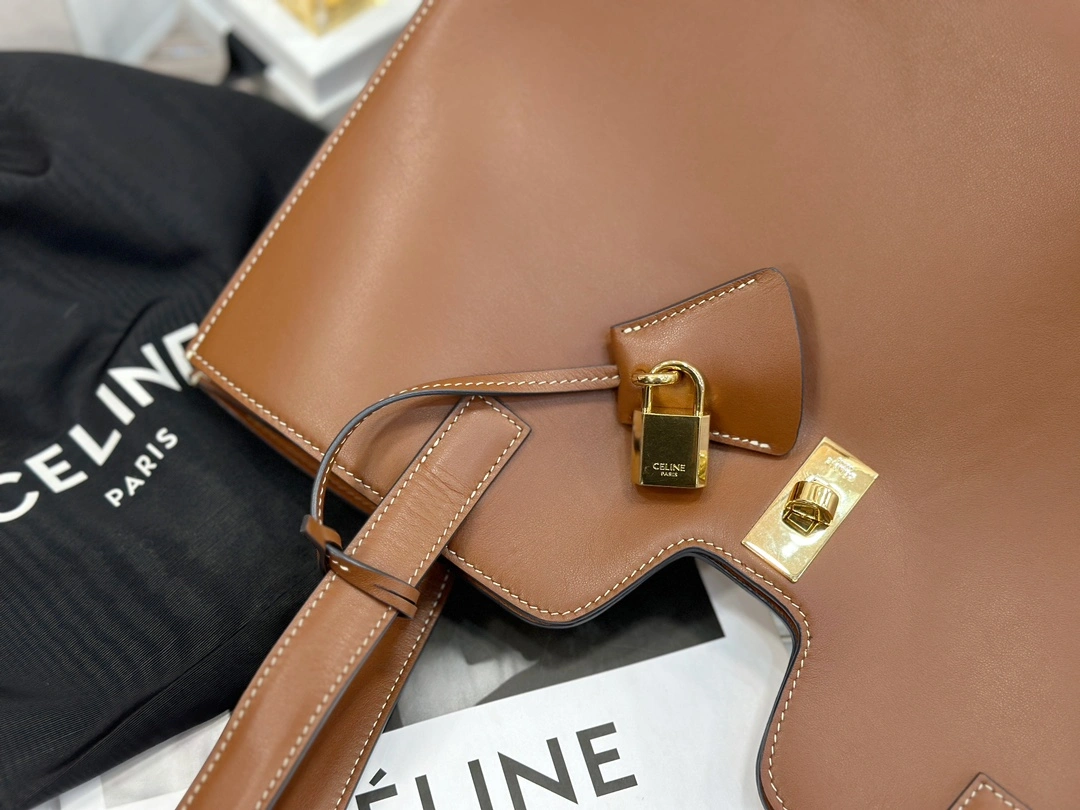 Celine Shopping Bags EyeCatching 94604