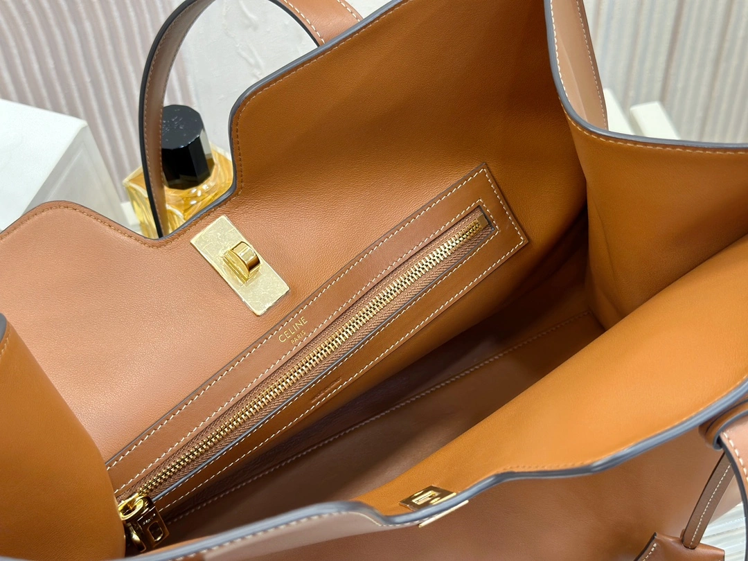 Celine Shopping Bags EyeCatching 94604