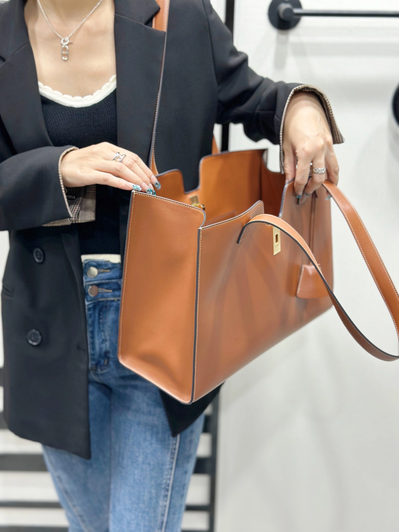 Celine Shopping Bags EyeCatching 94604