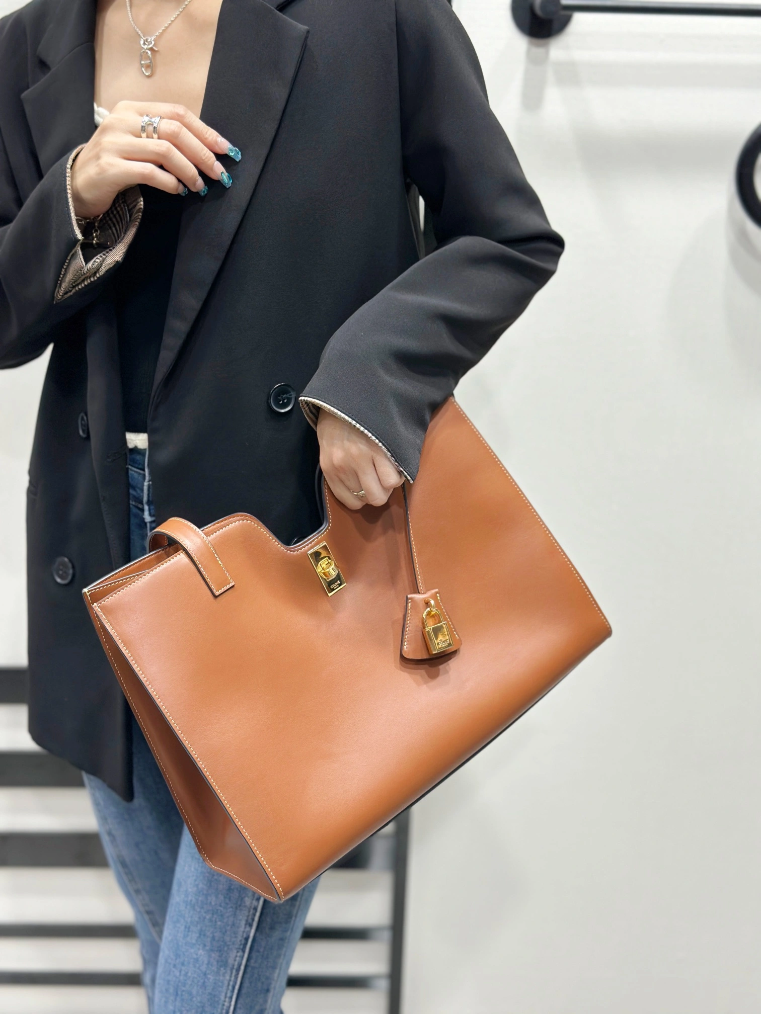 Celine Shopping Bags EyeCatching 94604