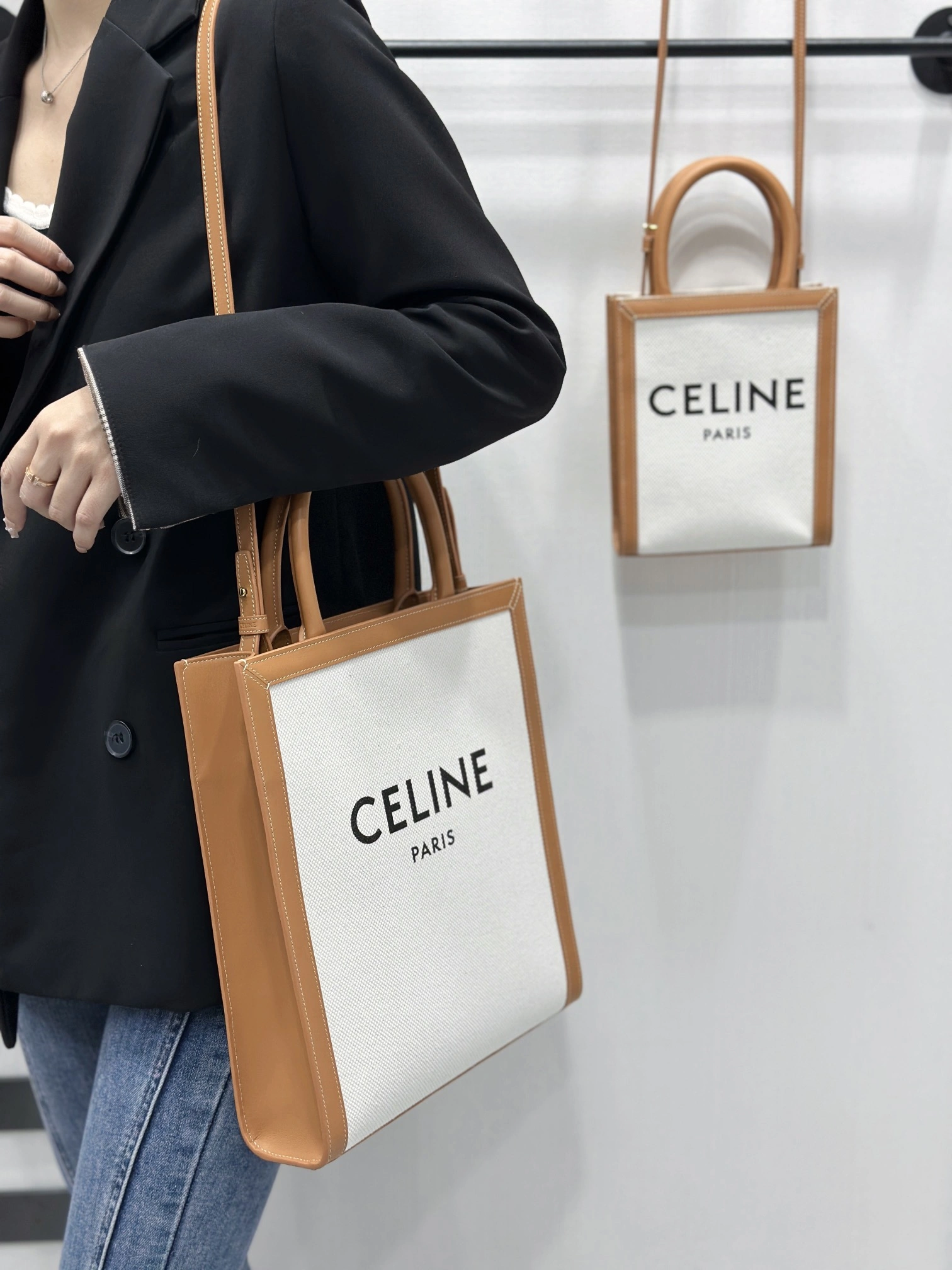 Celine Shopping Bags ModernLook 94533