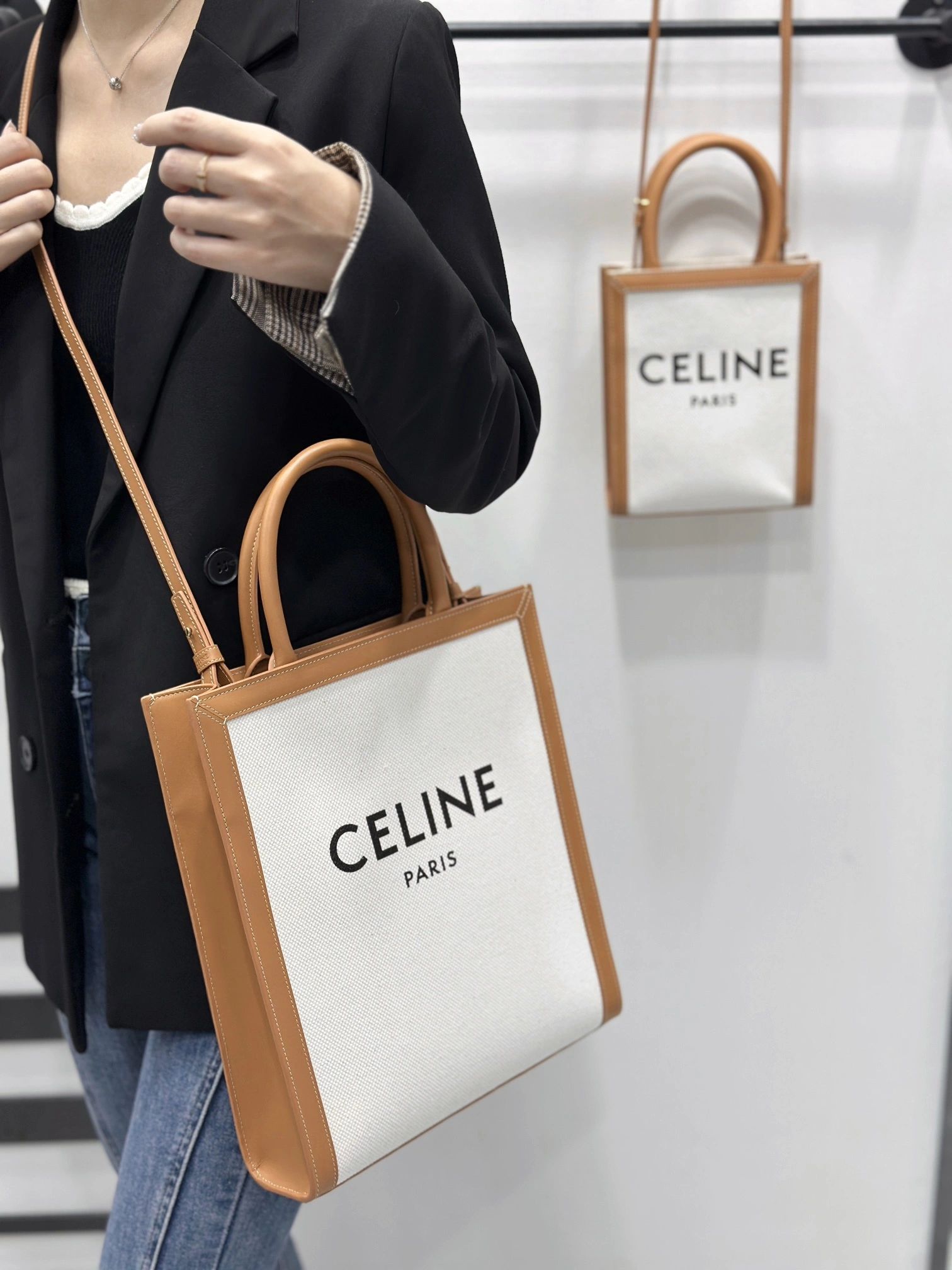 Celine Shopping Bags ModernLook 94533