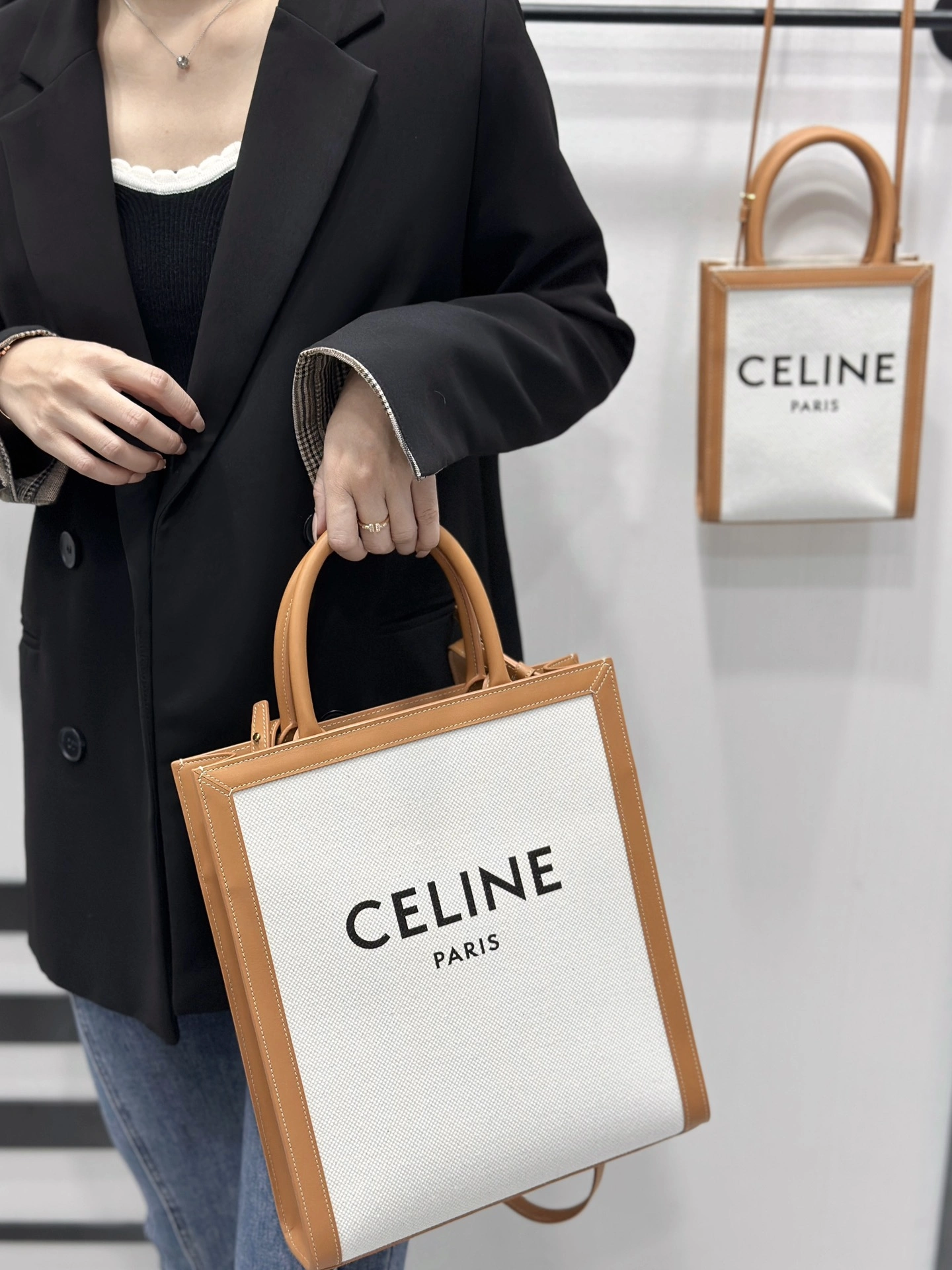 Celine Shopping Bags ModernLook 94533
