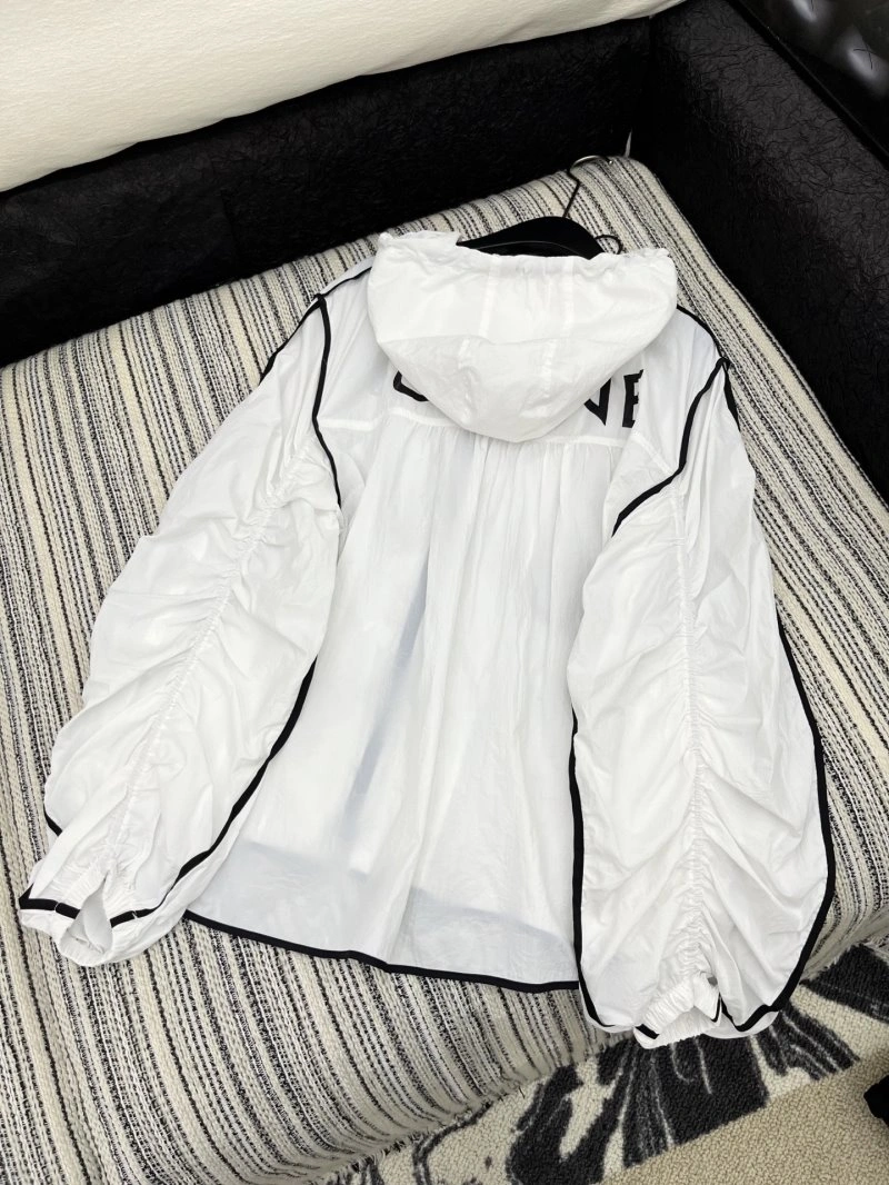 Celine Short Suits Durable 107103