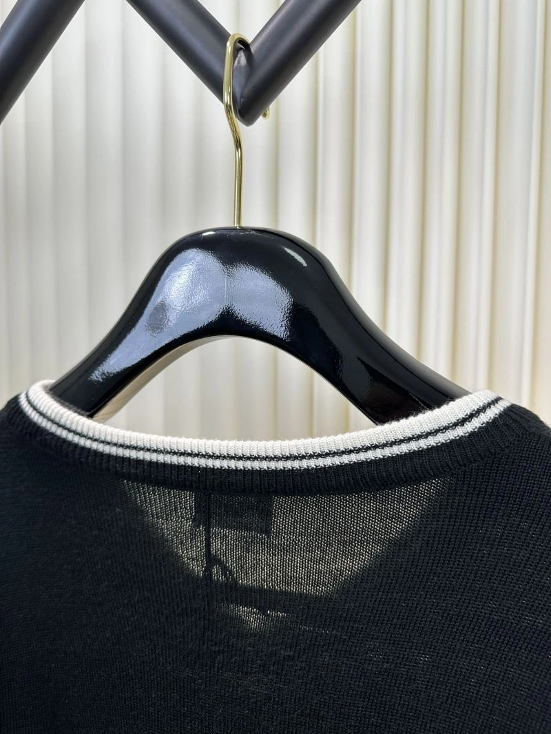 Versatile Celine Sweaters 107357