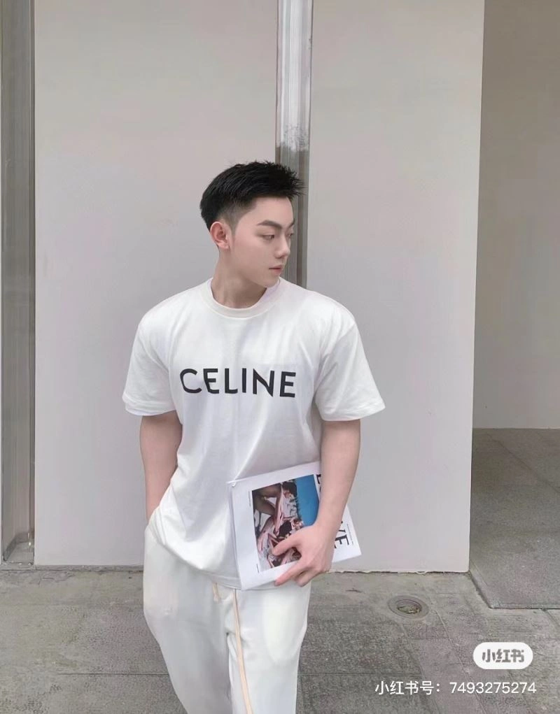 Celine T-Shirts Minimalist 107468
