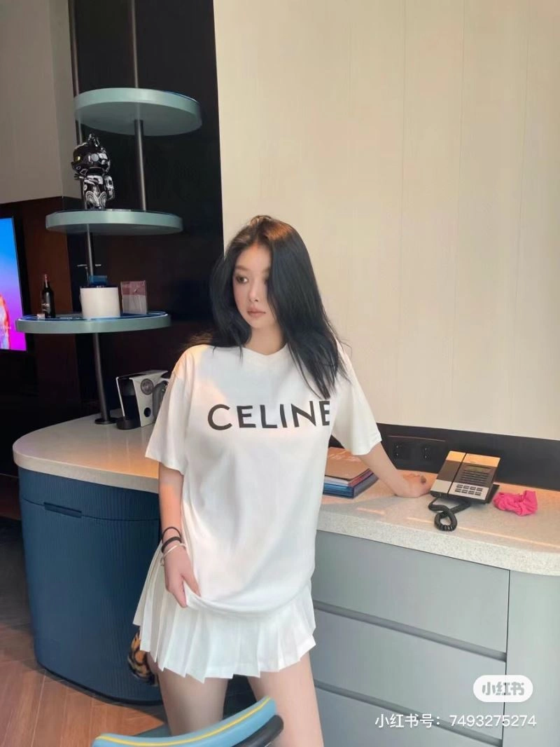 Celine T-Shirts Minimalist 107468