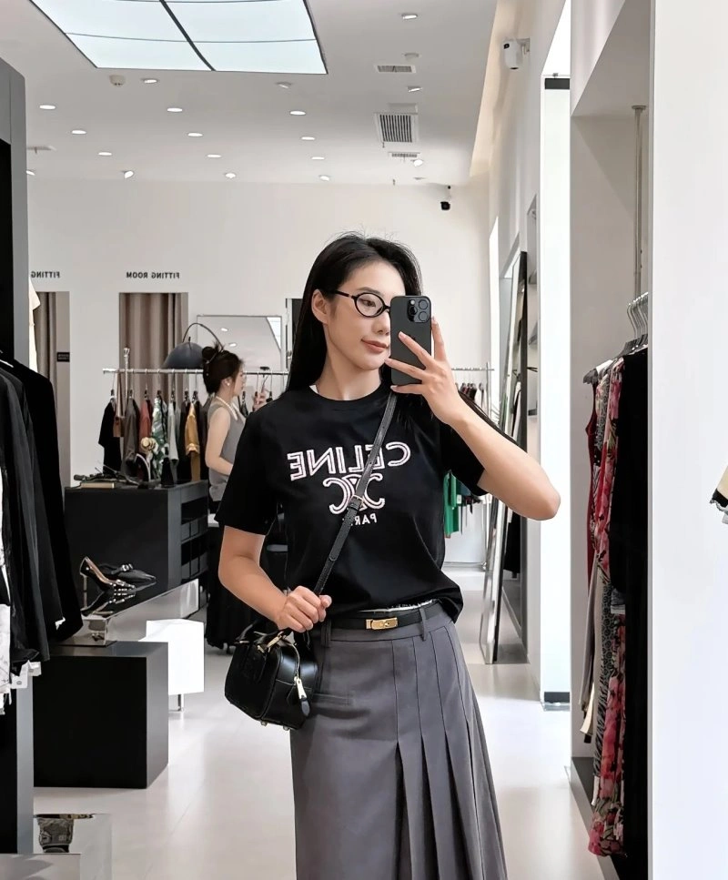 Sophisticated Celine T-Shirts 107030
