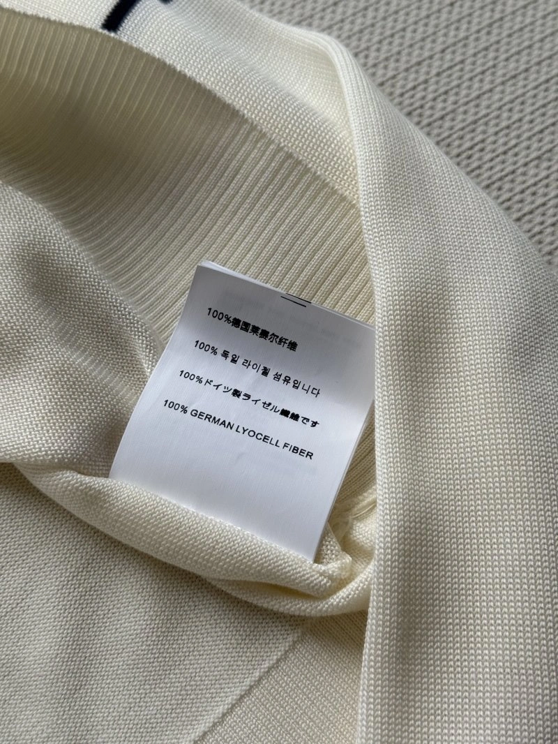 Efficient Celine T-Shirts 106922