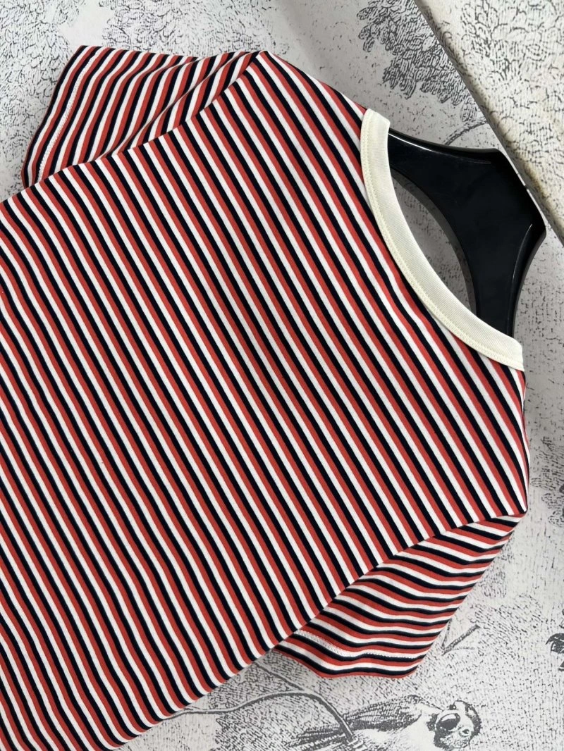 Celine T-Shirts Durable 106750