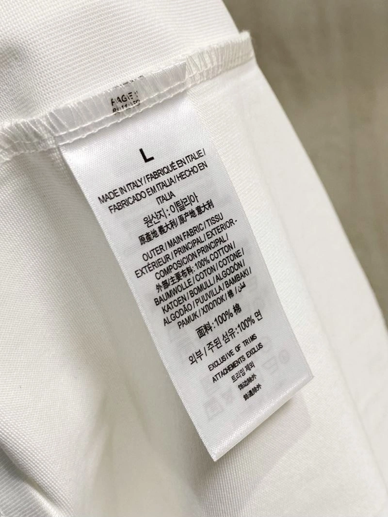 Bold Celine T-Shirts 107300