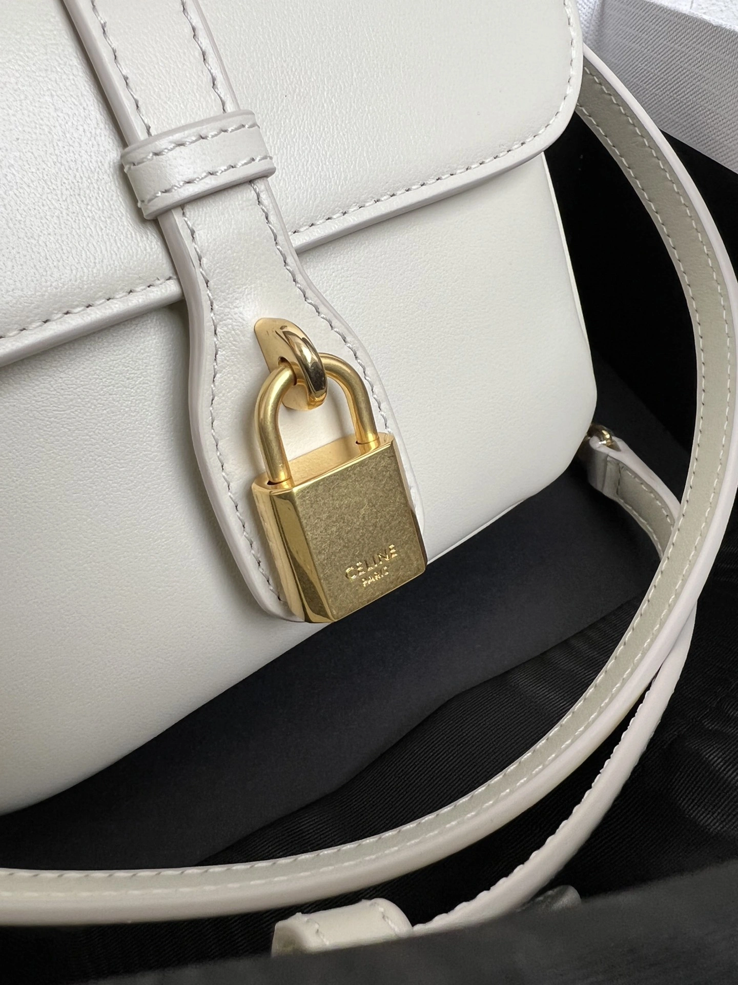 Celine Top Handle Bags ZipUp 78420