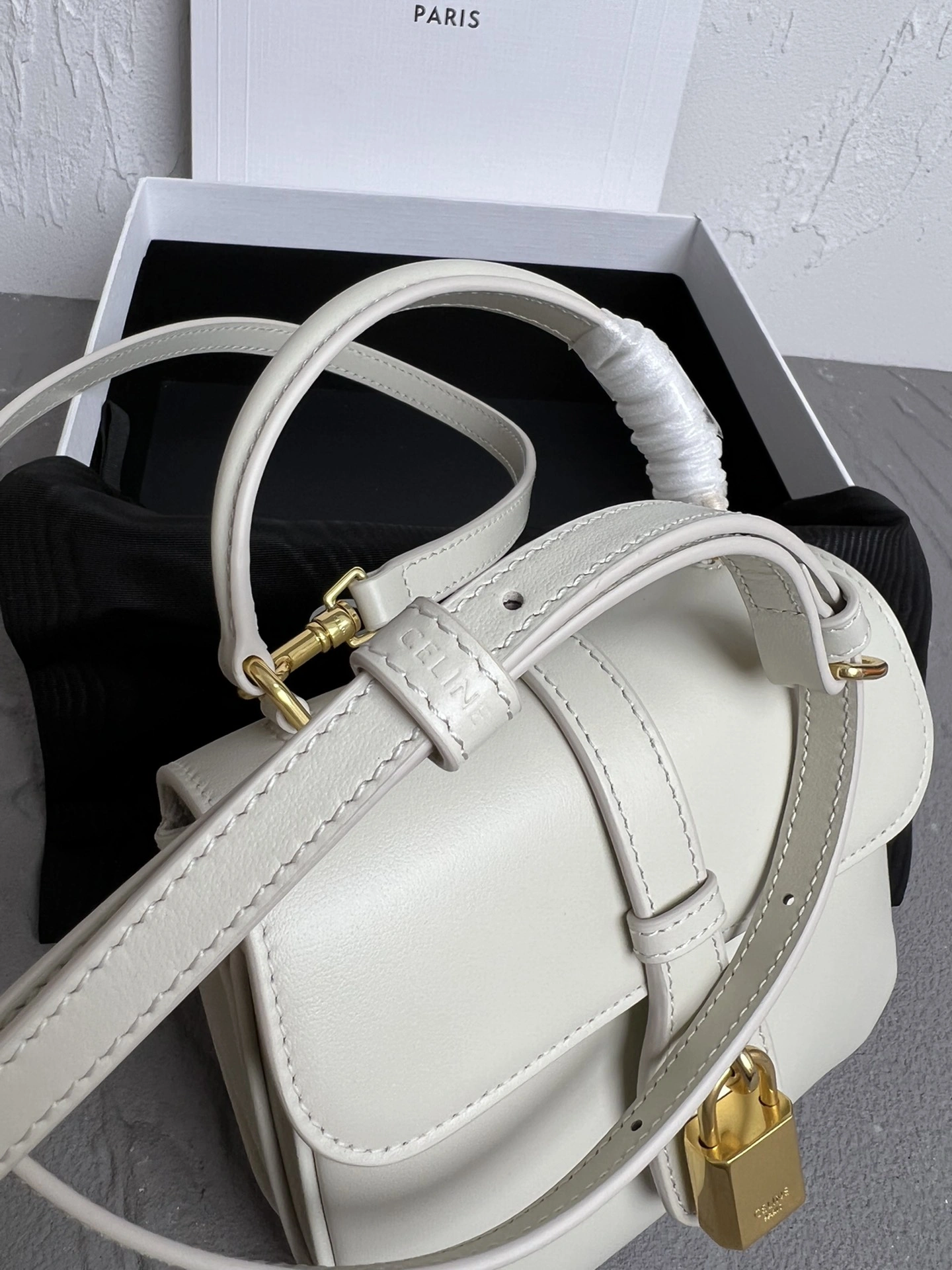 Celine Top Handle Bags ZipUp 78420