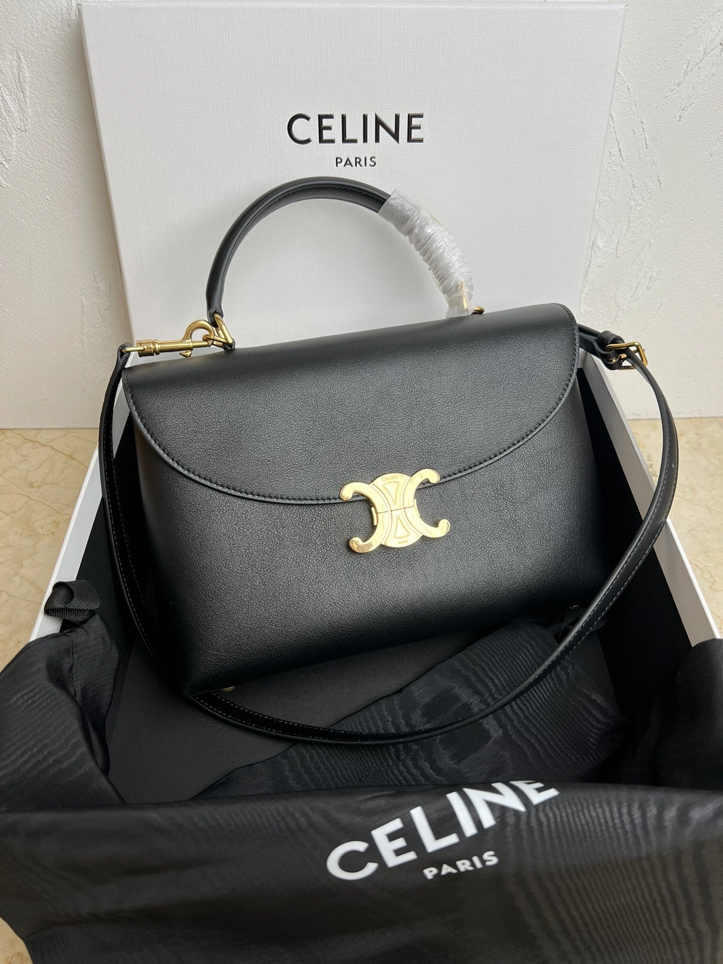 Unisex Celine Top Handle Bags 73707