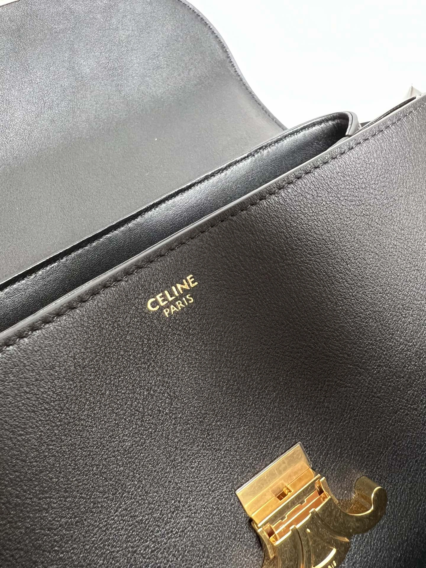 Unisex Celine Top Handle Bags 73707