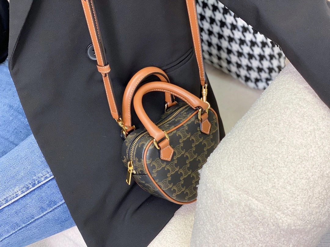 Contemporary Celine Top Handle Bags 94524