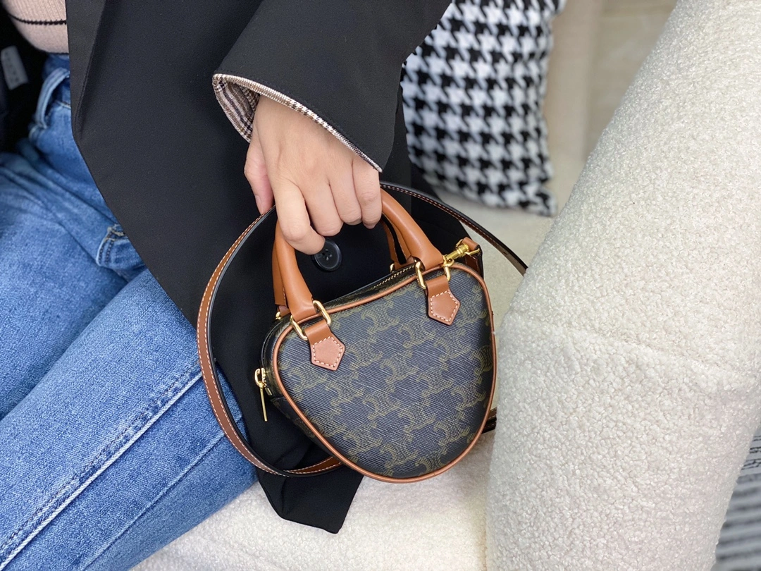 Contemporary Celine Top Handle Bags 94524