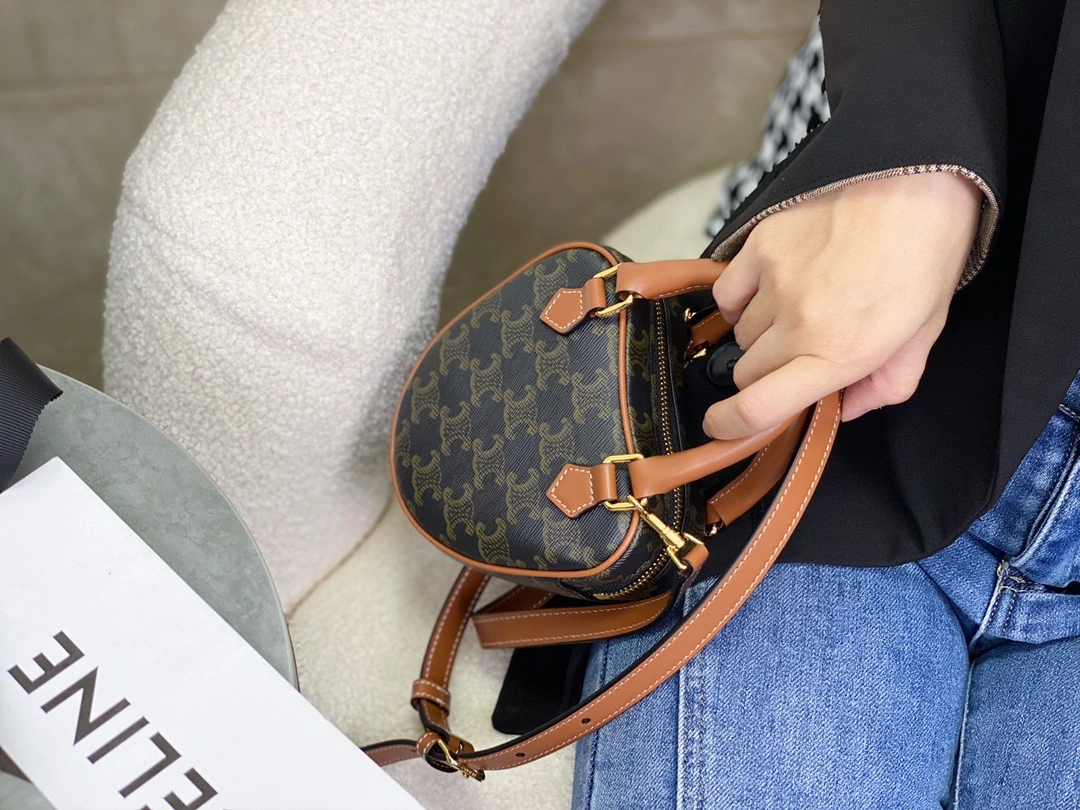 Contemporary Celine Top Handle Bags 94524
