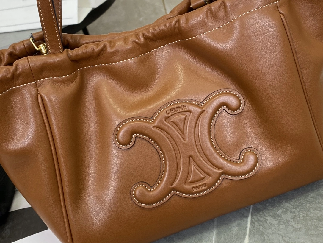 WellDesigned Celine Top Handle Bags 94521