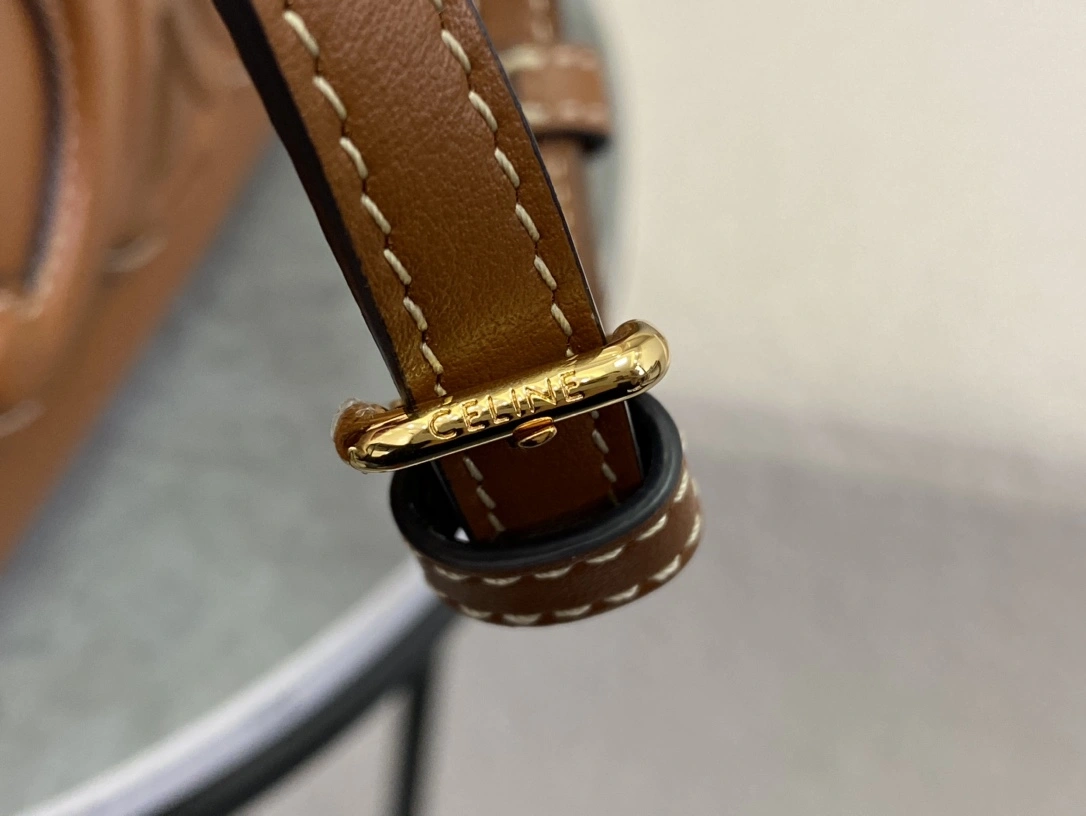 WellDesigned Celine Top Handle Bags 94521