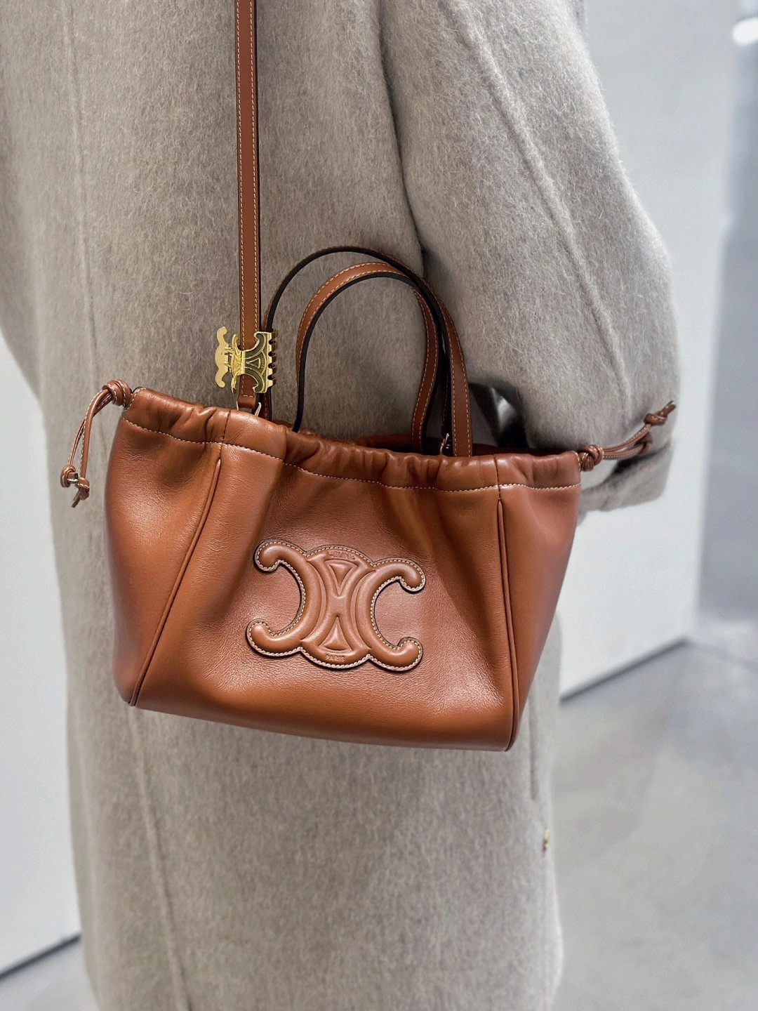 WellDesigned Celine Top Handle Bags 94521
