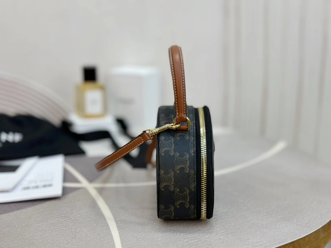 Sustainable Celine Top Handle Bags 94520