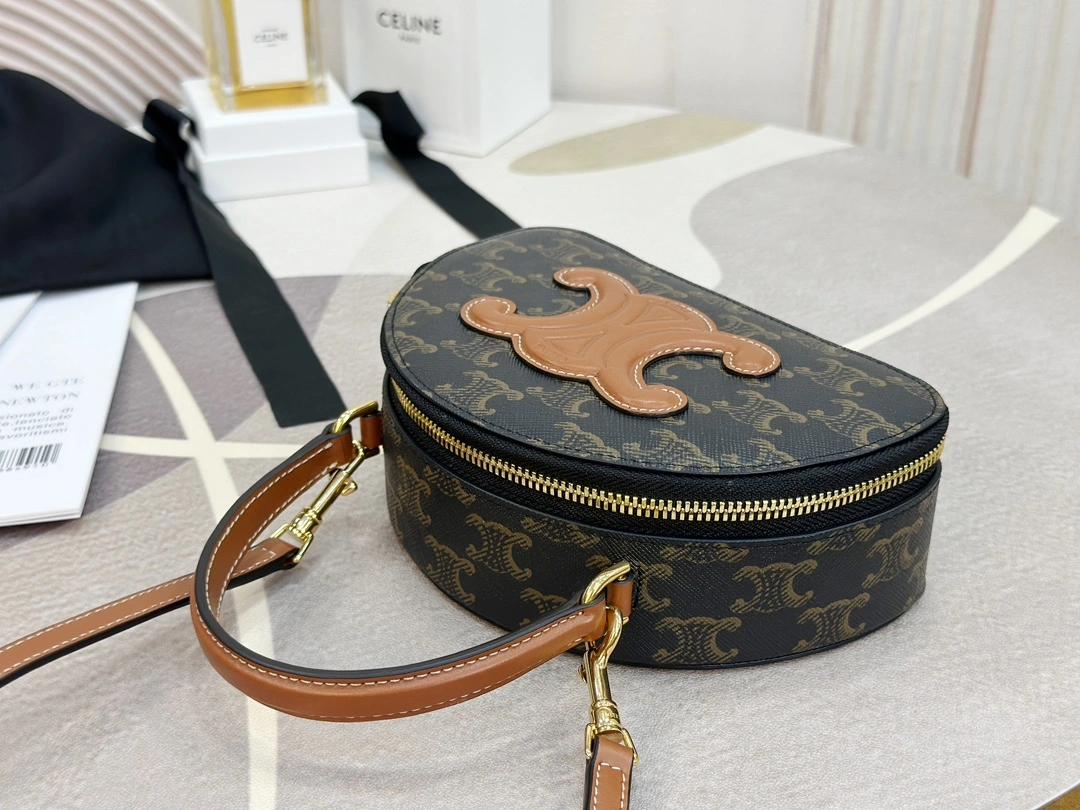 Sustainable Celine Top Handle Bags 94520