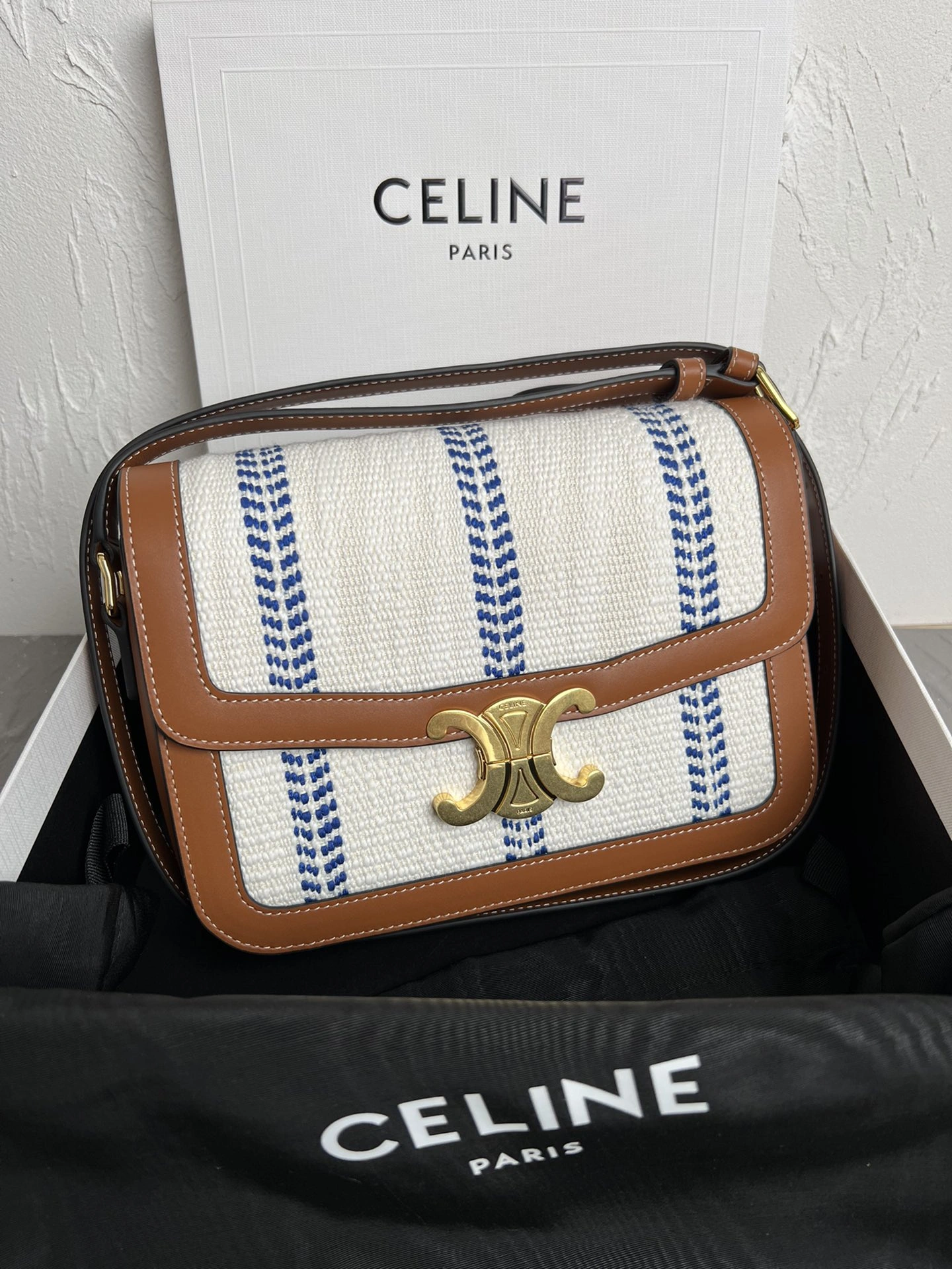 Flexible Celine Triomphe Bags 78383