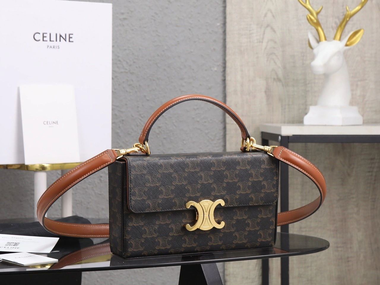 Breathable Celine Triomphe Bags 78399