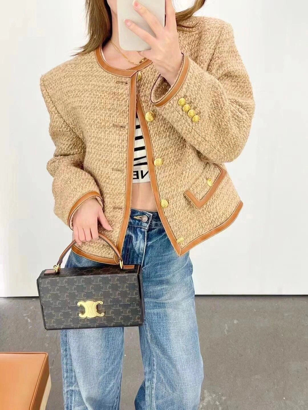Breathable Celine Triomphe Bags 78399