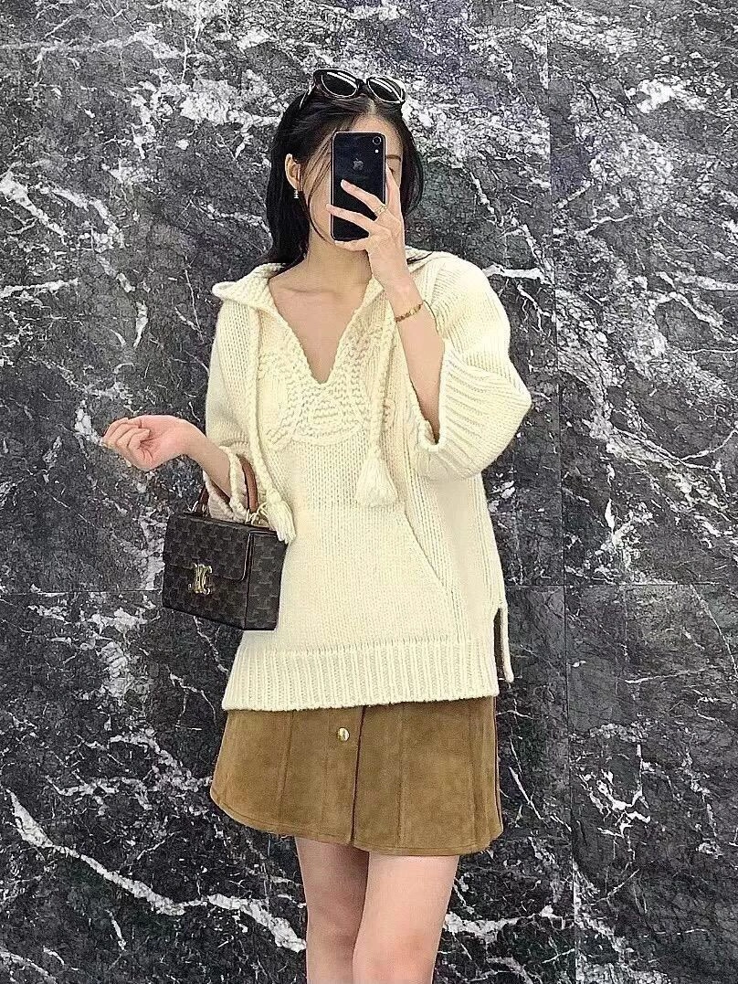 Breathable Celine Triomphe Bags 78399