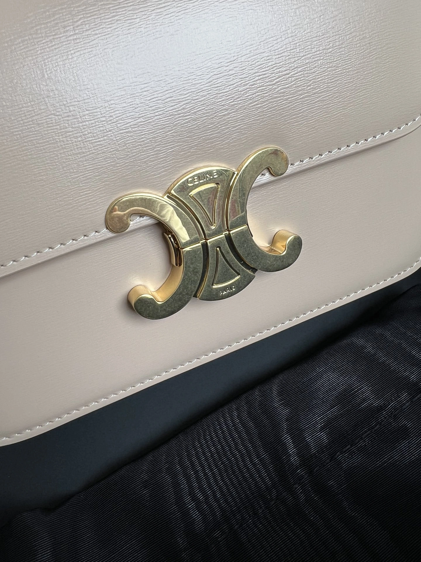 Celine Triomphe Bags Vibrant 78375