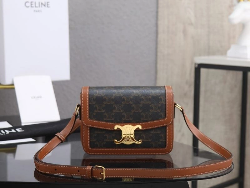 Flexible Celine Triomphe Bags 94704