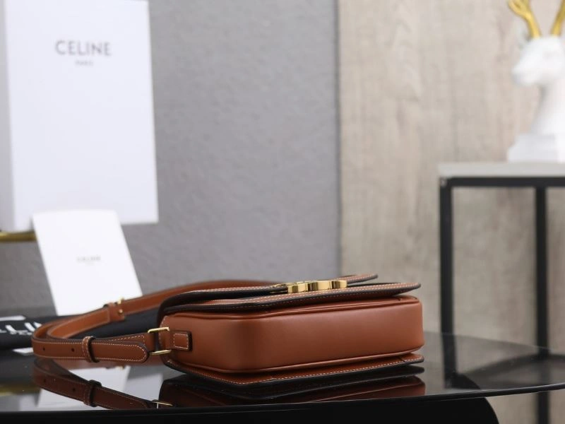 Flexible Celine Triomphe Bags 94704