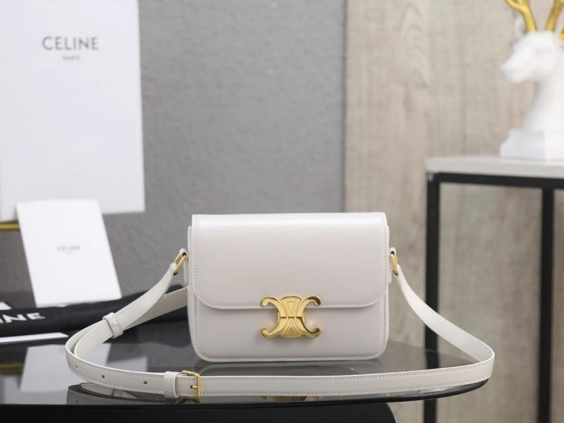 Breathable Celine Triomphe Bags 94708