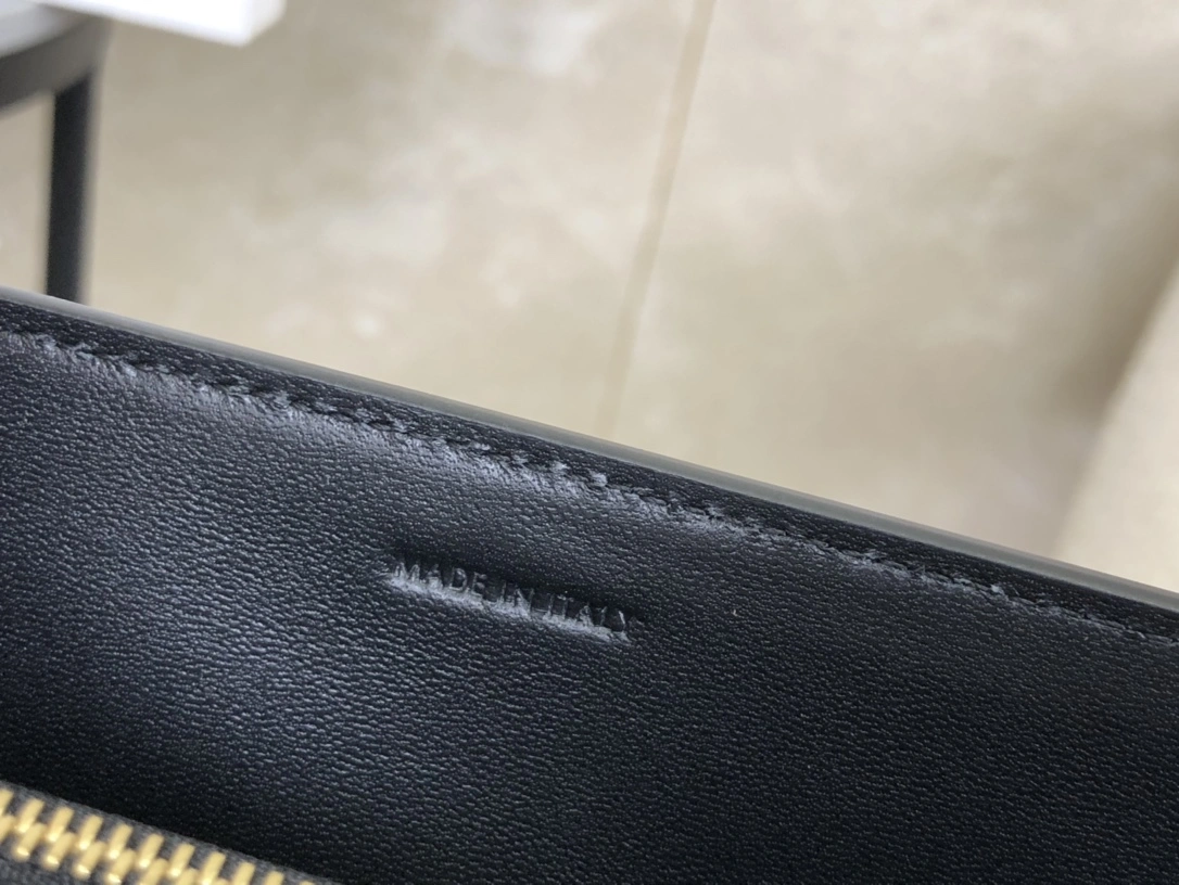 ZipUp Celine Triomphe Bags 94581