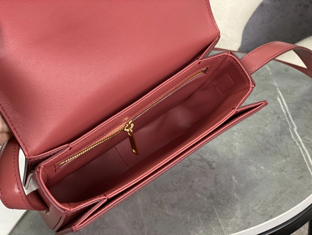 Supportive Celine Triomphe Bags 94541