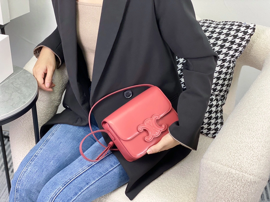 Supportive Celine Triomphe Bags 94541