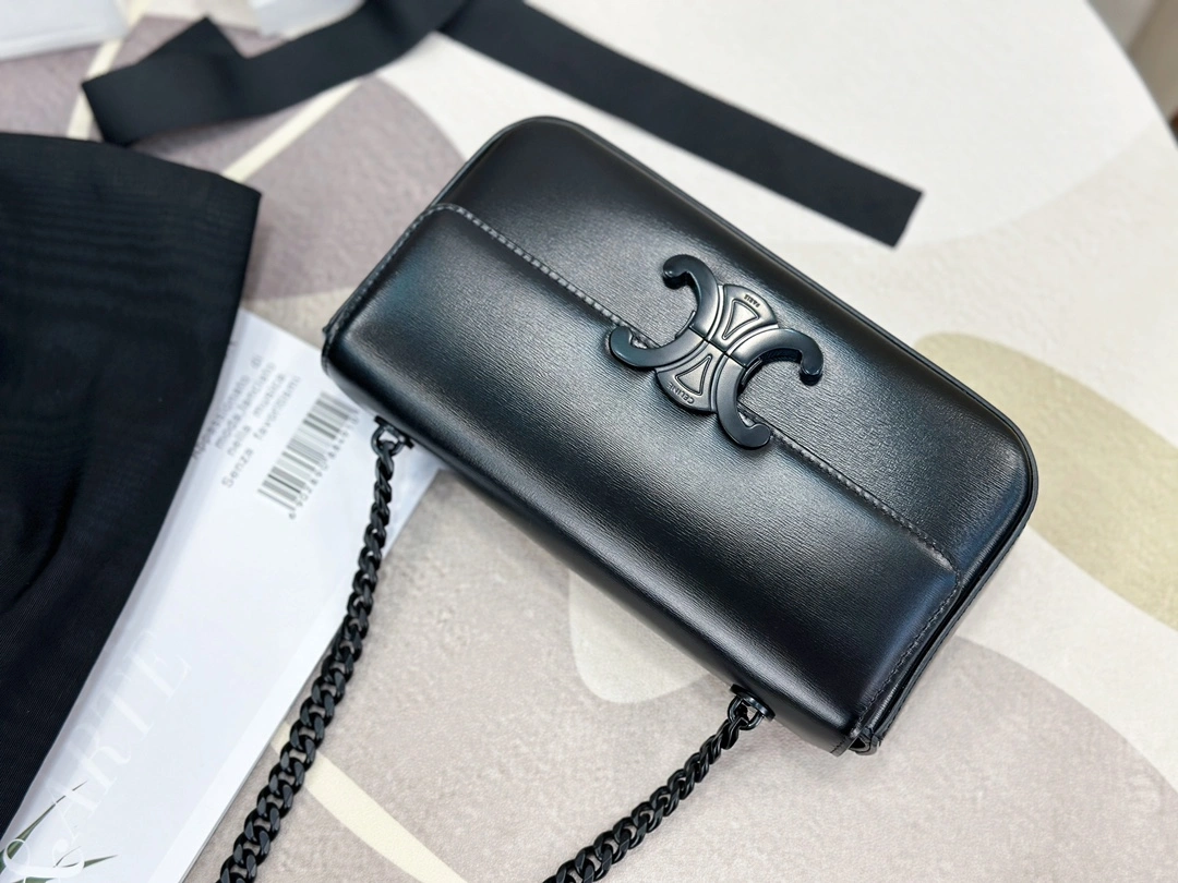 Reliable Celine Triomphe Bags 94504
