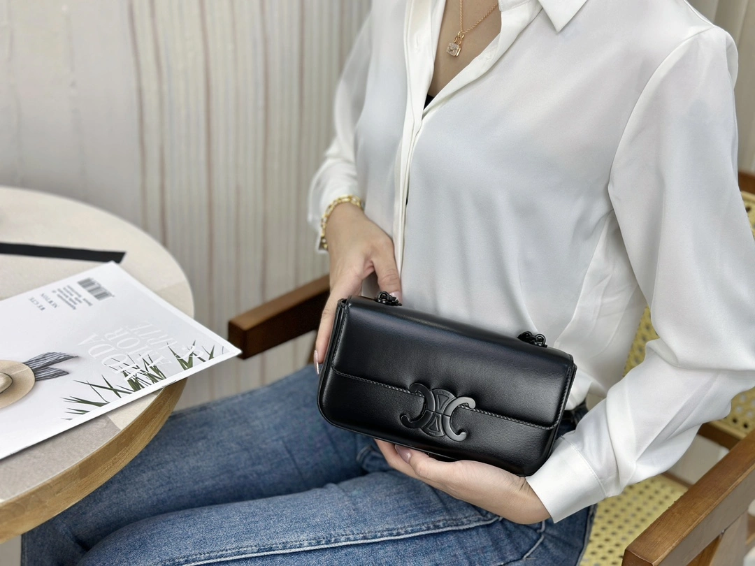 Reliable Celine Triomphe Bags 94504