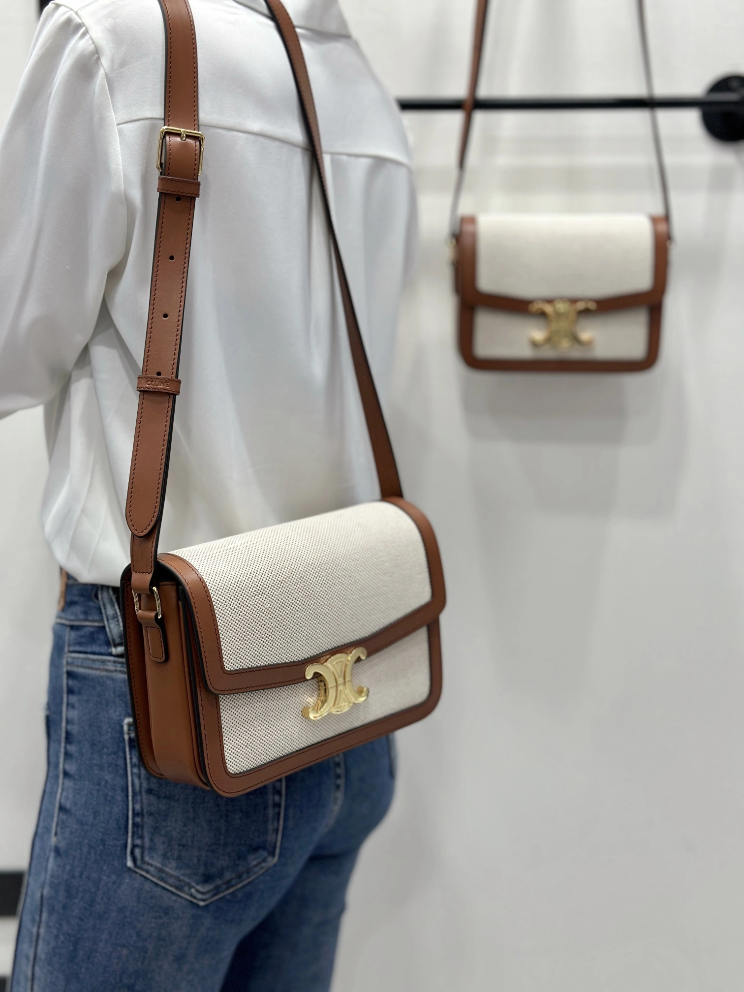 WellDesigned Celine Triomphe Bags 94501