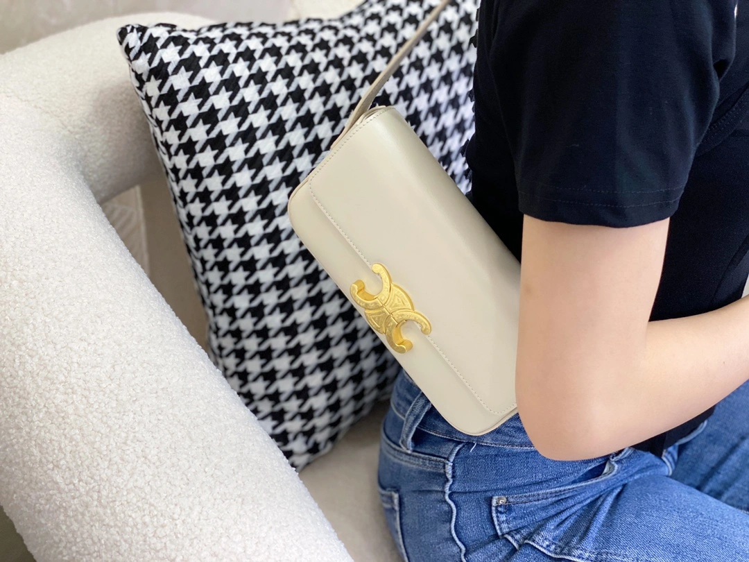 Celine Triomphe Bags TimelessDesign 94498