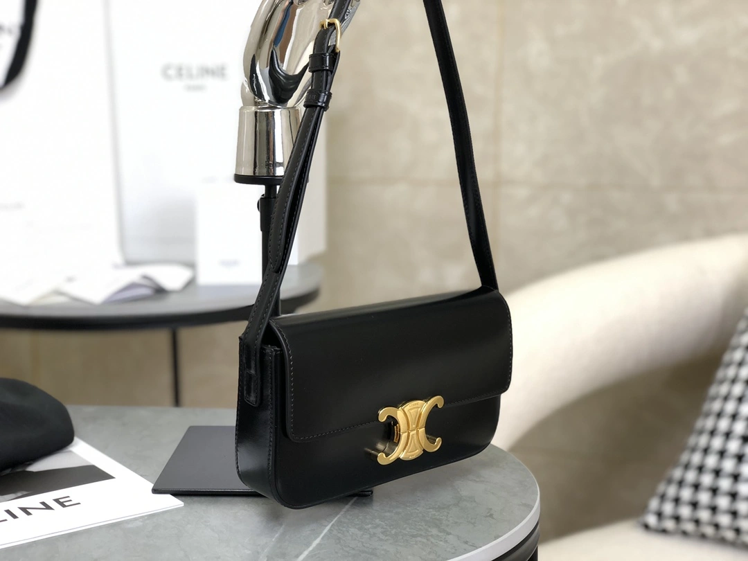 Comfortable Celine Triomphe Bags 94497