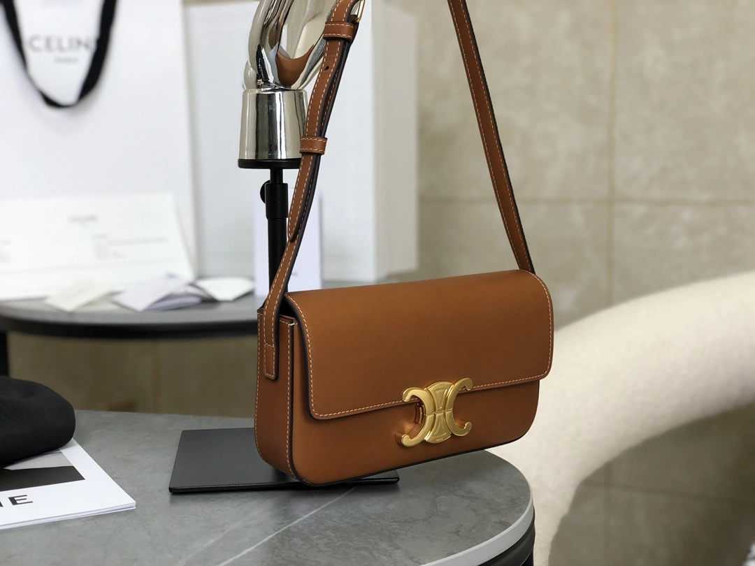 Versatile Celine Triomphe Bags 94495